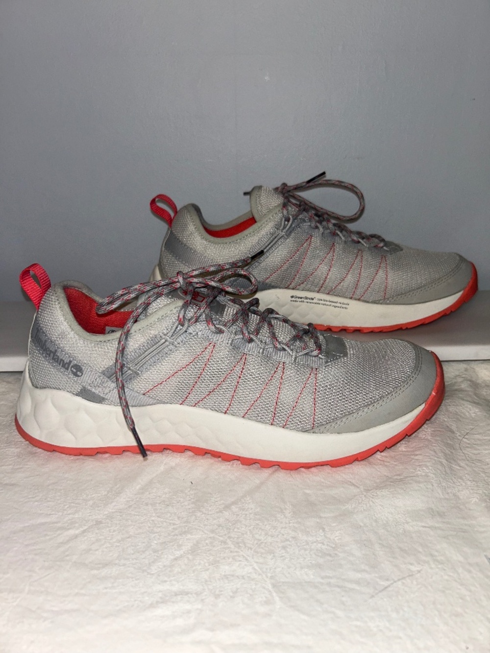 NWOT Timberland Solar Wave Low trail sneaker Womans 10 Hiking water resistant